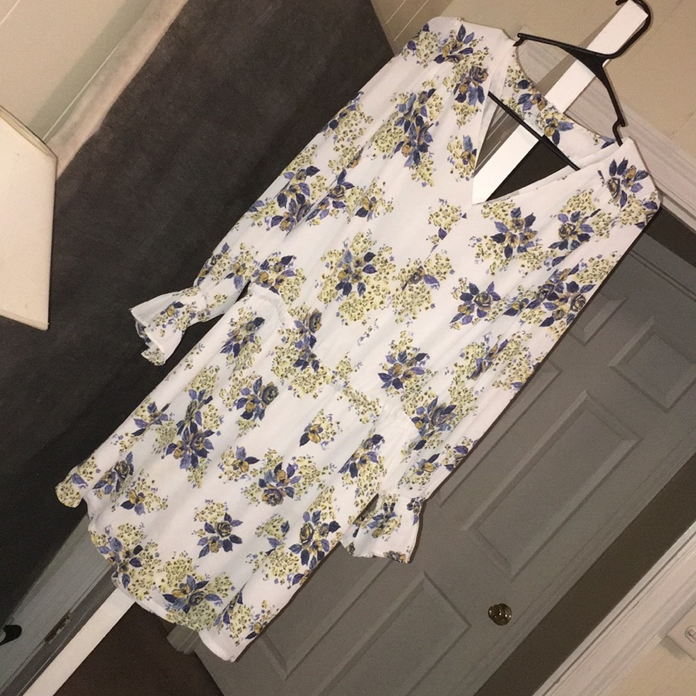 Floral dress 🌸✨